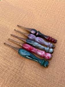New Style Resin Crochet <b>Hook</b> <b>Tools</b> With Unique Patterns For Craft Enthusiasts And Professional Knitting Needs - Product Image 6