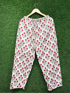Conjunto de Pijama de Verano de Algodón Floral Hecho a Mano para Mujer, Ropa de Dormir Cómoda, de Secado Rápido y Suave - Product Image 3