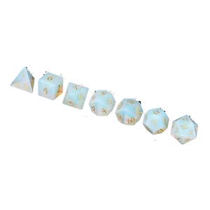 Dés en pierre de haute qualité, opalite, cristal naturel, pierres de guérison Reiki, pierres gravées, ensemble de dés personnalisés, cristal Viking. - Product Image 5