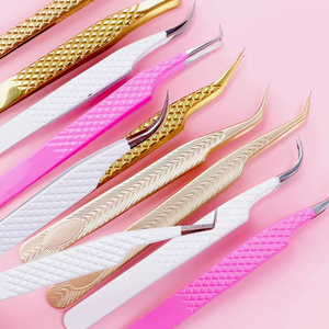 Kit de pinces à sourcils de qualité professionnelle, comprenant tout ce dont vous avez besoin pour éliminer les poils et un logo personnalisé. - Product Image 2