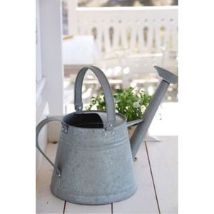 Wholesale Vintage Galvanized <b>Metal</b> Watering Can Rustic Long Spout Garden Pot Heavy Duty Iron Water Can For Indoor Plants - Product Image 1