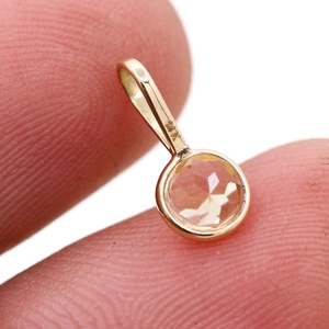Colgante Solitario de Citrino Redondo Natural con Bisel de Oro Sólido de 14K |   Amuleto de Piedra Preciosa Amarilla, Joyería Fina, Regalo para Mujer - Product Image 3