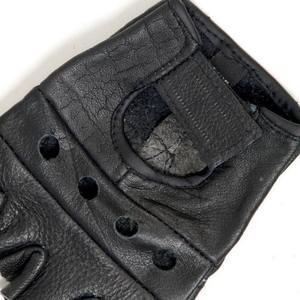 Gants sans doigts en cuir noir de qualité supérieure pour hommes, style conduite et motard, en cuir véritable souple, ajustement performant - Product Image 4