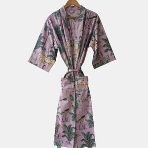 Al por mayor Bata Kimono con Estampado de Selva 100% Algodón Hecha a Mano con Motivos Florales y de Animales, Camisón Largo de Manga Larga con Bolsillos - Product Image 1