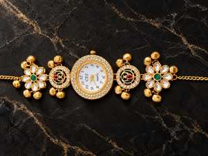 Montre-bracelet traditionnelle indienne faite à la main en forme d'animal, en perles dorées, style ethnique du Cachemire, pour femmes, Diwali - Product Image 3