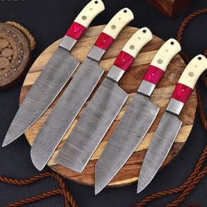 Ensemble de couteaux de chef forgés à la main Lames en acier à haute teneur en carbone Collection de couteaux de cuisine professionnels Couteau de chef à manche ergonomique - Product Image 5