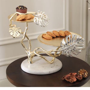 Corbeille à fruits et plateau à desserts pour la maison et les restaurants, en métal et verre, finition martelée, design créatif, style occidental décoratif - Product Image 6