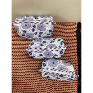 Juego de Tres Bolsas de Maquillaje Acolchadas de Algodón con Estampado Floral, Estilo Bohemio, con Cierre de Cremallera para Uso Diario - Product Image 5