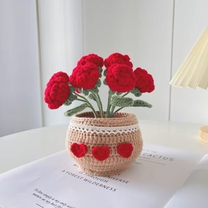 Pot de fleurs décoratif en crochet pour femme, avec rose rouge parfumée, plante en pot, fleur éternelle - Product Image 1