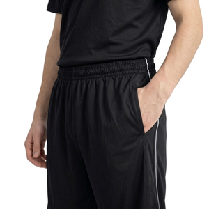 Shorts de sport décontractés pour hommes en polyester avec logo personnalisé, respirants, taille élastique, pour l'été, avec fines rayures latérales - Product Image 5