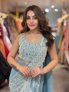 Ensemble de sari en soie bleu clair perlé, robe fendue brodée avec chemisier cousu, tenue ethnique pour mariage et fête - Product Image 2