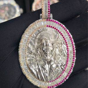 Pendentif religieux Christ en argent 925 avec moissanite sertie clos, pendentifs à thème, bijoux chrétiens unisexes - Product Image 1