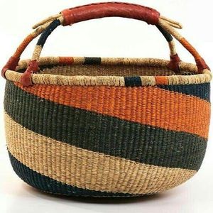 Cesta de mimbre de algas marinas de grado comercial, tejida naturalmente, naranja y verde, para exhibición de productos. - Product Image 2