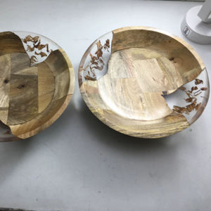 Cuencos de Resina Epoxi Hechos a Mano con Diseño Elegante, Cuencos de Resina y Madera, Arte en Resina a un Precio de Fábrica Muy Bajo - Product Image 1