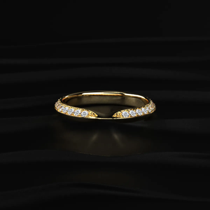 Bague de mariage solitaire en or jaune avec diamant de laboratoire incurvé, luxe certifié IGI. - Product Image 1