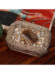 Bolso de mano de nácar asequible para un aspecto elegante y elegante, bolso de mano de nácar de diseñador, bolso de mano para mujer - Product Image 5