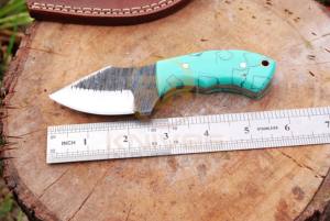 Cuchillo de Caza y Desollado de Acero al Carbono Hecho a Mano con Mango de Resina, Hoja Fija de Espiga Completa, DIY OEM, Funda de Cuero - Product Image 5