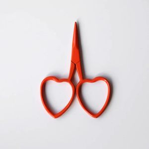 กรรไกรลิตเติ้ลเลิฟส์ของเคลมสกอตต์ ดีไซน์สีส้ม - Product Image 1