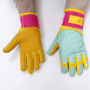 Guantes de béisbol de cuero de vaca genuino de 0,8mm hechos a medida de calidad superior para hombres y mujeres antideslizantes con agarre fuerte - Product Image 4