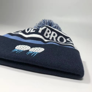 Gorros Personalizados al por Mayor, 100% Acrílicos, con su Propio Logotipo Bordado, Gorro de Punto de Moda, Gorro de Invierno Personalizado con Pompón - Product Image 3