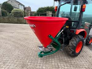 Precio de Fábrica de Alta Calidad para Mini Tractor B2350 25HP 4WD COMPACTO, Tractor Agrícola con Transmisión por Engranajes, Garantía de 3 Años - Product Image 5