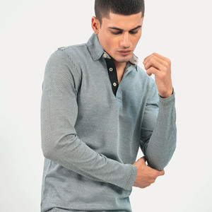 Chemise habillée en coton à pois bleu clair pour homme, manches longues, col boutonné, style décontracté chic, idéale pour le printemps - Product Image 3