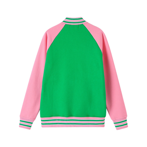 Chaqueta Varsity de Felpa Bicolor Verde Manzana y Rosa AKA - Reversible con Letras de Chenilla Personalizadas, Estilo Soroty para Mujer - Product Image 2