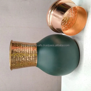 Botella de agua de cobre para beber disponible a precio asequible del exportador indio de la India - Product Image 2