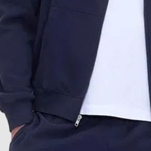 เสื้อฮู้ดดี้ผู้ชายไซส์ใหญ่ สีพื้น ผ้าฝ้ายฟลีซ สไตล์ลำลอง ใส่สบายสำหรับฤดูใบไม้ร่วง ทรงปกติ มีกระเป๋า ระบายอากาศได้ดี - Product Image 5