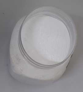 La arcilla de caolín es un mineral industrial suave, blanco y tierno, compuesto principalmente por el mineral caolinito, es una arcilla. - Product Image 1