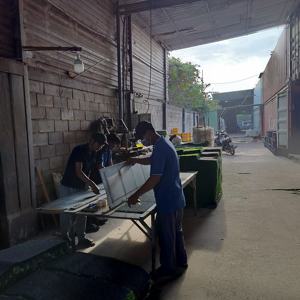 กระเบื้องปูพื้นหญ้าเทียม 300x300x24 มม. กันน้ำ รูปทรงสี่เหลี่ยม สำหรับตกแต่งภายนอก/ภายในบ้าน สวน ระเบียง และสนามหลังบ้าน - Product Image 4