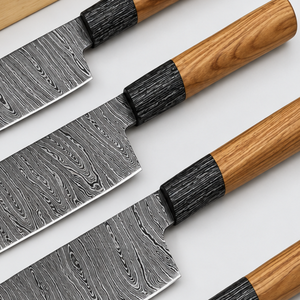 Ensemble de 4 couteaux de cuisine à motif Damas, lames gris argenté, manches en bois brun avec embouts noirs et boîte de rangement en bois - Product Image 6