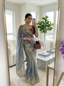 Sari Bordado con Zari, Traje Tradicional Indio y Pakistaní para Bodas y Fiestas, para Mujeres - Product Image 1