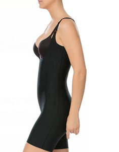 Traje de Baño Entero Elegante y Cómodo para Hombre y Mujer, de una Pieza, Tejido Transpirable de Secado Rápido, Perfecto para la Playa y el Natación - Product Image 2