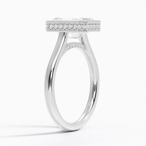 Anillo de Compromiso de Oro Blanco de 10k con Diamante Sintético de 1.50 Ct, Corte Esmeralda, Claridad VS1, Color E, Certificado IGI, Precio de Mayoreo - Product Image 2