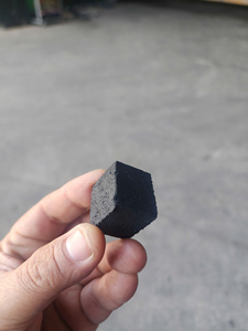 Charbon à chicha Viet Argo longue durée, conçu sur mesure, en coque de noix de coco, fabriqué à la machine - Product Image 3