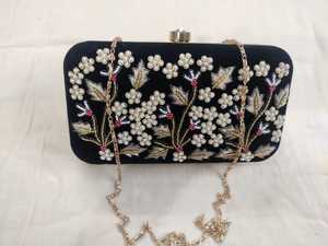 Vintage Floral <b>Embroidered</b> Metal Frame <b>Clutch</b> <b>Bag</b> Evening Purse for Women Party Wedding Fashion Handbag - Product Image 3