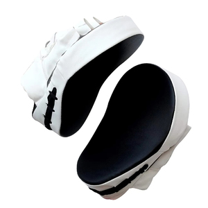 Protège-tibias de boxe en gros, design personnalisé, faible MOQ, créez votre propre modèle, protège-tibias les plus vendus, personnalisés pour la vente en ligne - Product Image 2