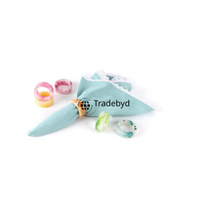 Anneau de serviette de table en résine décorative classique pour mariage, durable, écologique, élégant, décoration de table par Tradebyd - Product Image 5