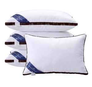 Almohada de Cama con Núcleo de Algodón Puro, Embalaje con Logotipo Personalizado, Tejido de Alta Densidad, Comodidad para Dormir a un Precio Accesible, Precio Directo de Fábrica - Product Image 1