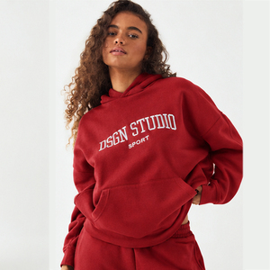 Conjunto Deportivo Personalizado para Mujer, Sudadera con Capucha y Pantalones Jogger de Poliéster y Algodón, Impresión DTG Personalizada, Ropa Urbana de Dos Piezas - Product Image 3