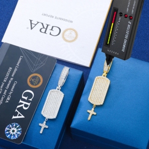 Colgante de Plata 925 con Moissanita y Cruz Colgante - Colgante de Cruz de Plata de Ley 925, Joyería Cristiana Minimalista - Product Image 4