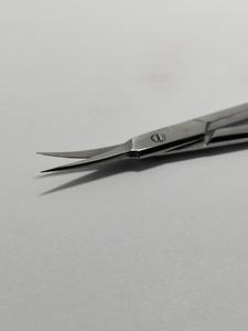 Tijeras para Cutículas de Alta Calidad, Extra Finas, con Punta Curva y Afilada, de 3.5 Pulgadas - Product Image 4