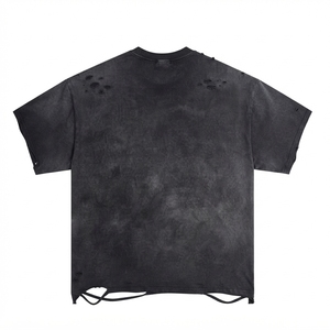 เสื้อยืดคอกลมแขนสั้นสีดำทรงโอเวอร์ไซส์ แต่งขาดสไตล์สตรีทแวร์ ย้อมสีแบบ Garment Dyed ผ้าเจอร์ซีย์คอตตอนสำหรับผู้ชาย - Product Image 6