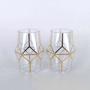 Vaso de agua acrílico dorado decorativo - Product Image 3