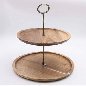 Elegante soporte para tartas de madera artesanal para servir tartas especiales durante bodas, aniversarios y cenas - Product Image 4
