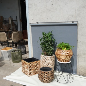 Brique en bois artistique de qualité supérieure fabriquée à la main Design unique créatif pour pots de fleurs et jardinières pour les amateurs de jardinage - Product Image 2