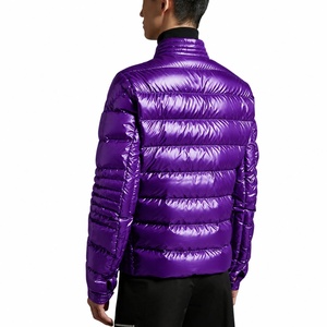 Veste matelassée unisexe à col montant et capuche, respirante, coupe-vent, fermeture éclair, décontractée, pour l'hiver, coupe classique, couleur unie - Product Image 2