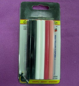Bâton de colle thermofusible DK-209GP Colors |   Bâtons de colle chaude pour pistolets à colle, parfaits pour le bricolage, les arts et l'artisanat - Product Image 1