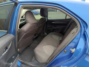 Toyota Camry LE 2019 Usado en Buen Estado - Product Image 4